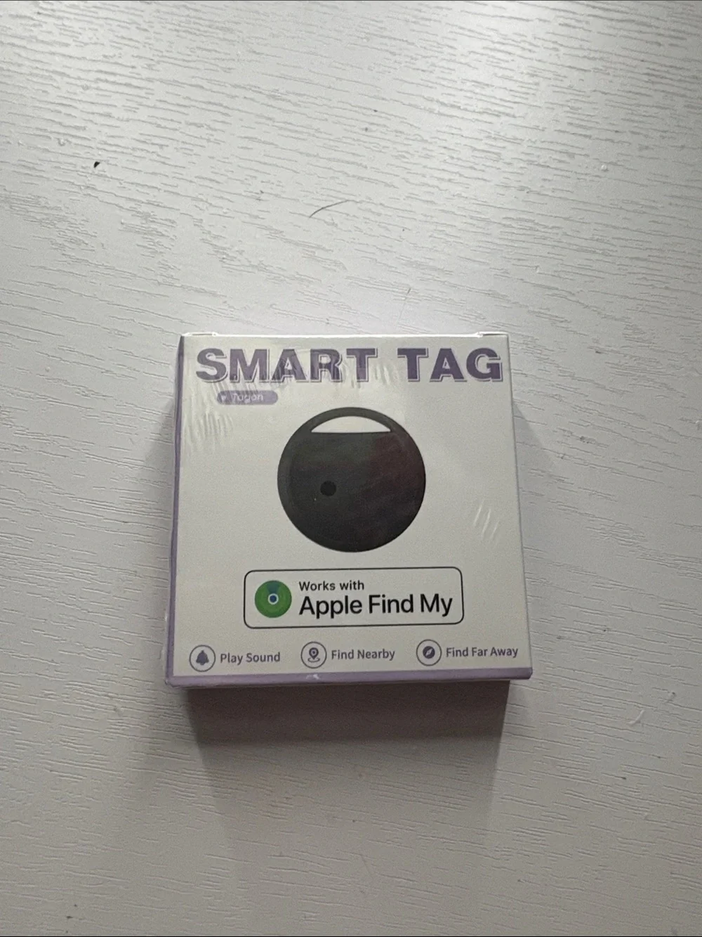 Apple Smart Tag - Black and White Packaging